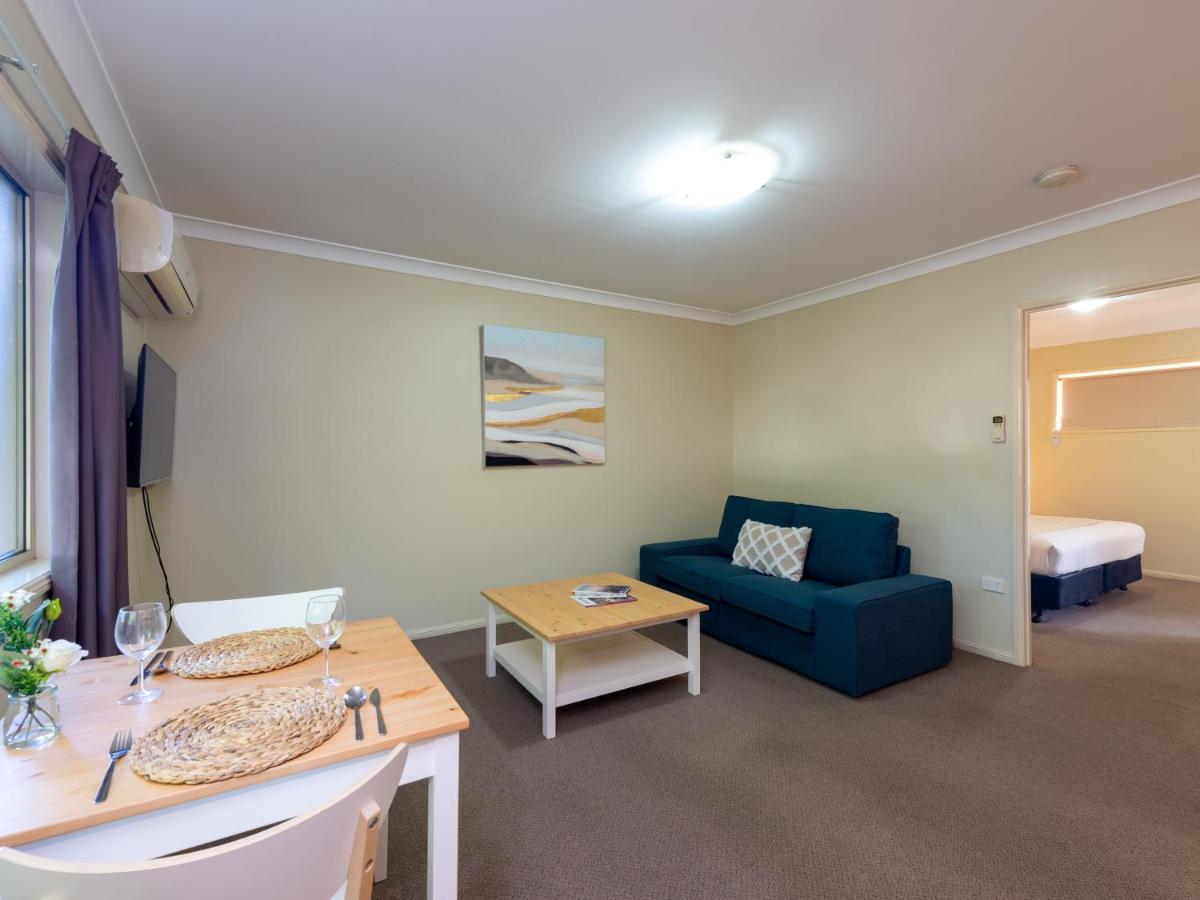 טוומבה Villa Nova Motel מראה חיצוני תמונה