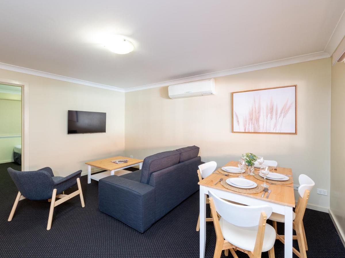 טוומבה Villa Nova Motel מראה חיצוני תמונה