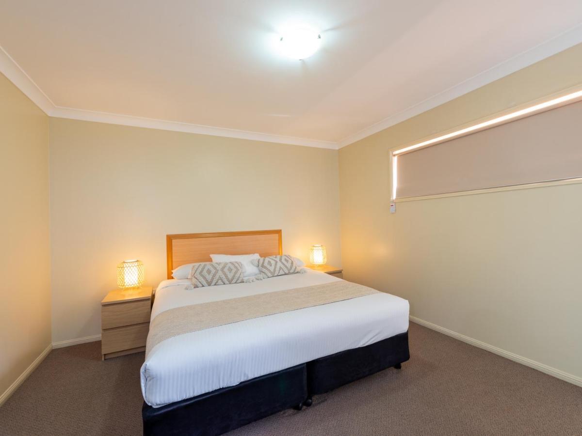 טוומבה Villa Nova Motel מראה חיצוני תמונה